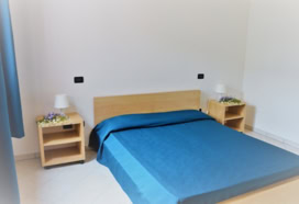 camera matrimoniale appartamenti lato mare